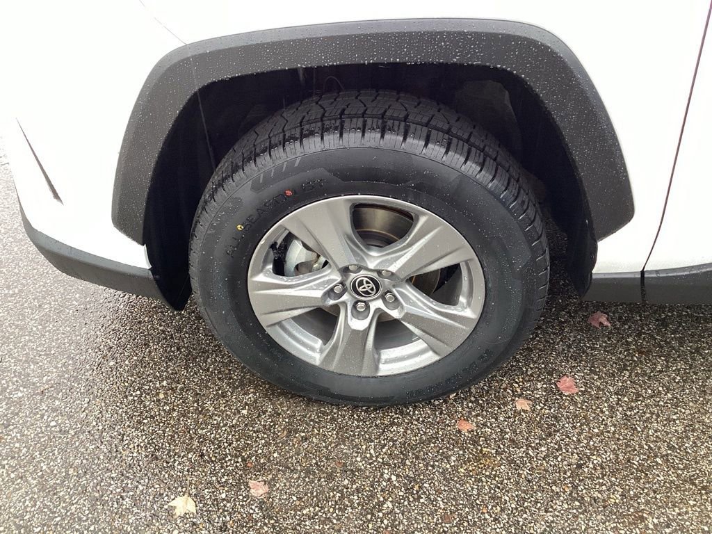 Used 2024 Toyota RAV4 XLE image 36