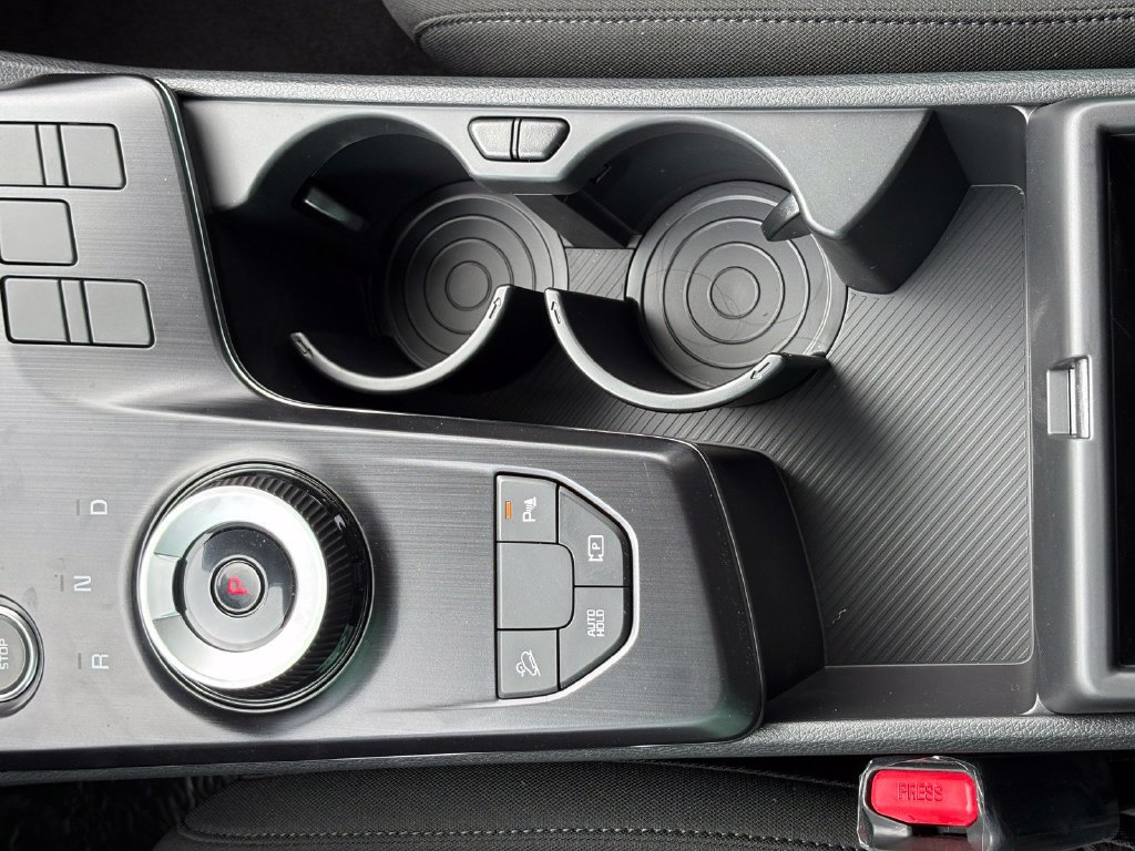 New 2026 Kia Sportage LX FWD image 31