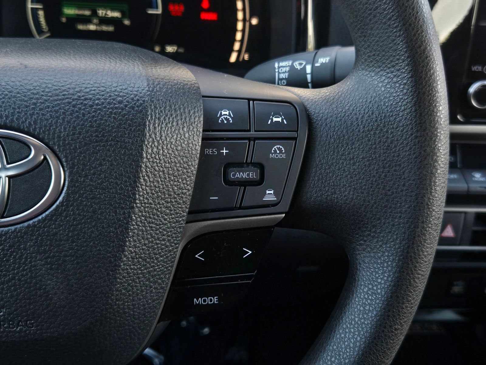 Certified 2025 Toyota Camry LE FWD image 18