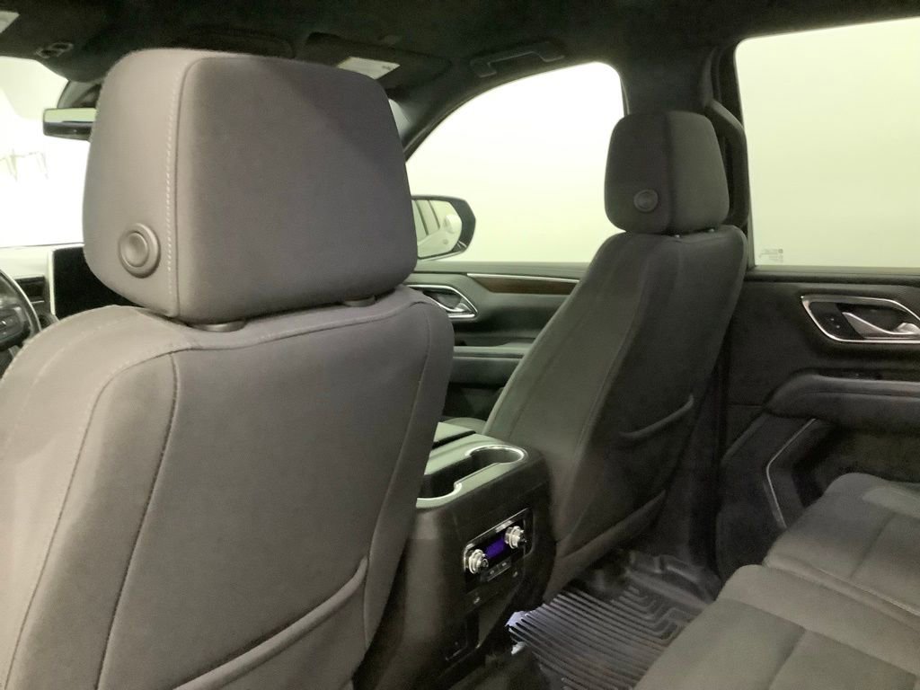 Used 2022 GMC Yukon SLE image 9