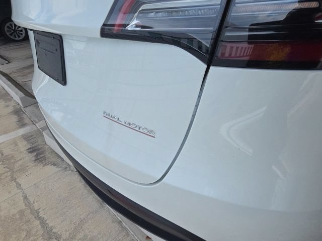 Used 2023 Tesla Model Y Long Range AWD/4WD image 8