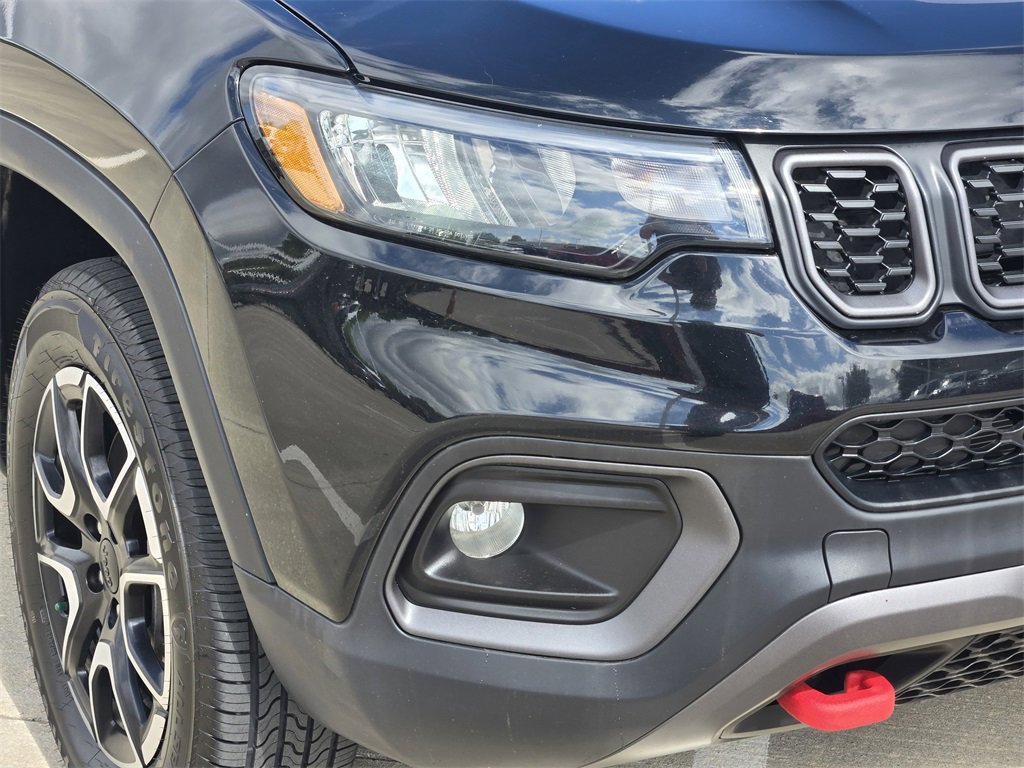 Used 2024 Jeep Compass Trailhawk image 10
