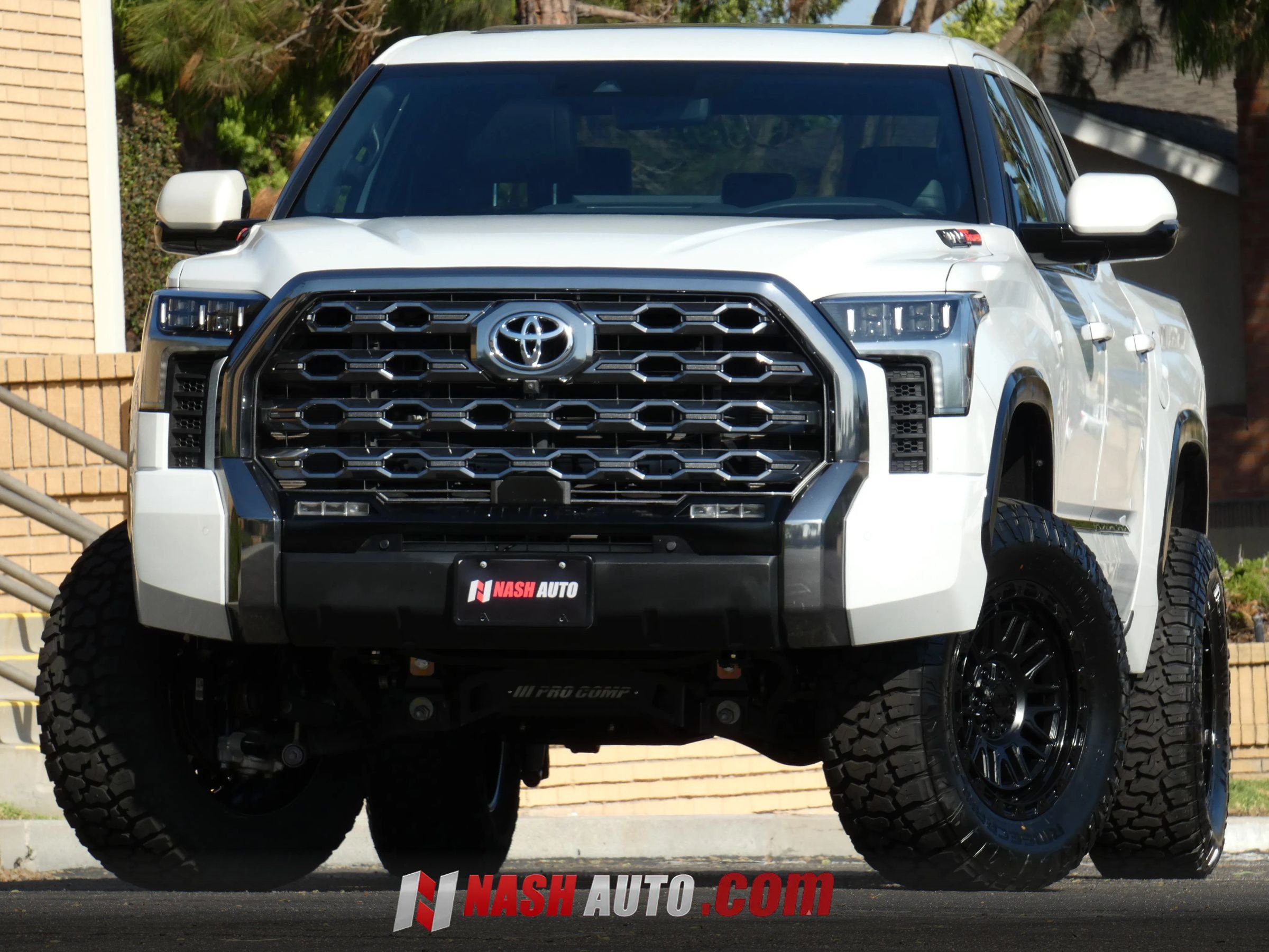 Used 2024 Toyota Tundra Platinum AWD/4WD image 4