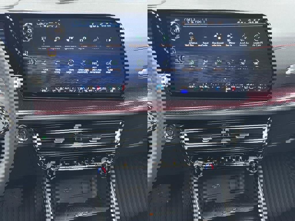 New 2026 Chevrolet Traverse RS w/ LPO, Floor Liner Package image 9