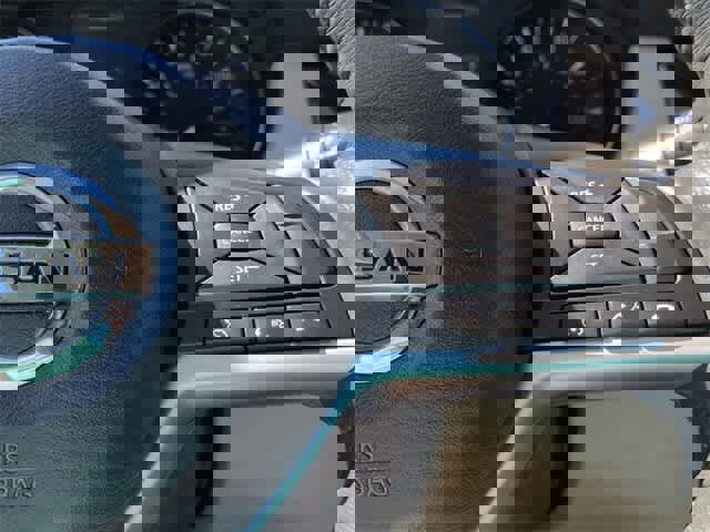 Used 2017 Nissan Rogue SL w/ SL Premium Package image 36