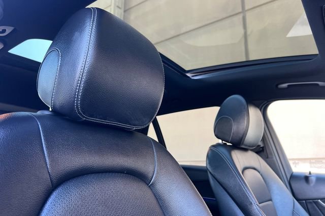 Used 2022 Mercedes-Benz GLC 300 4MATIC image 19