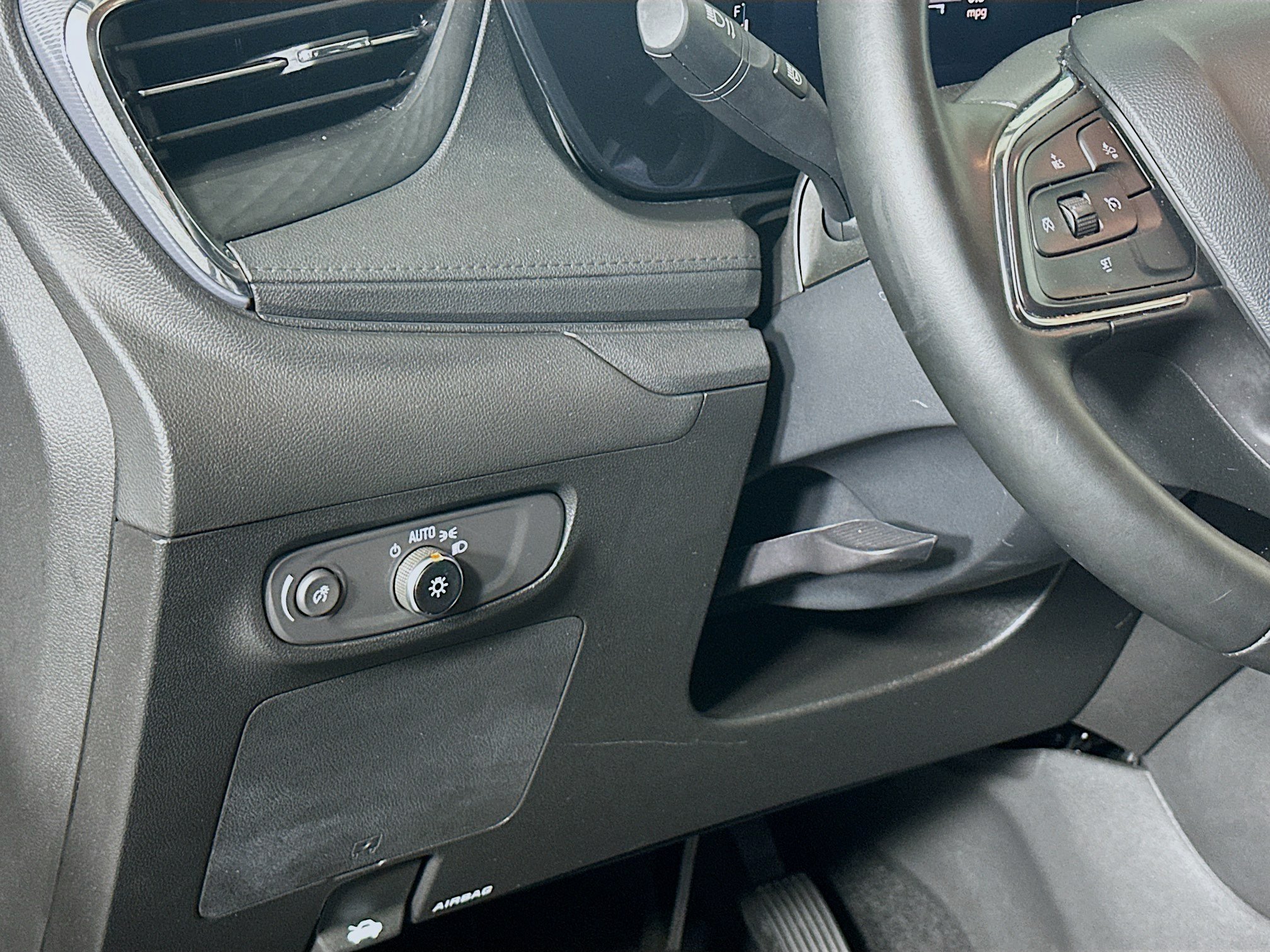 Used 2025 Buick Encore GX Preferred FWD image 17