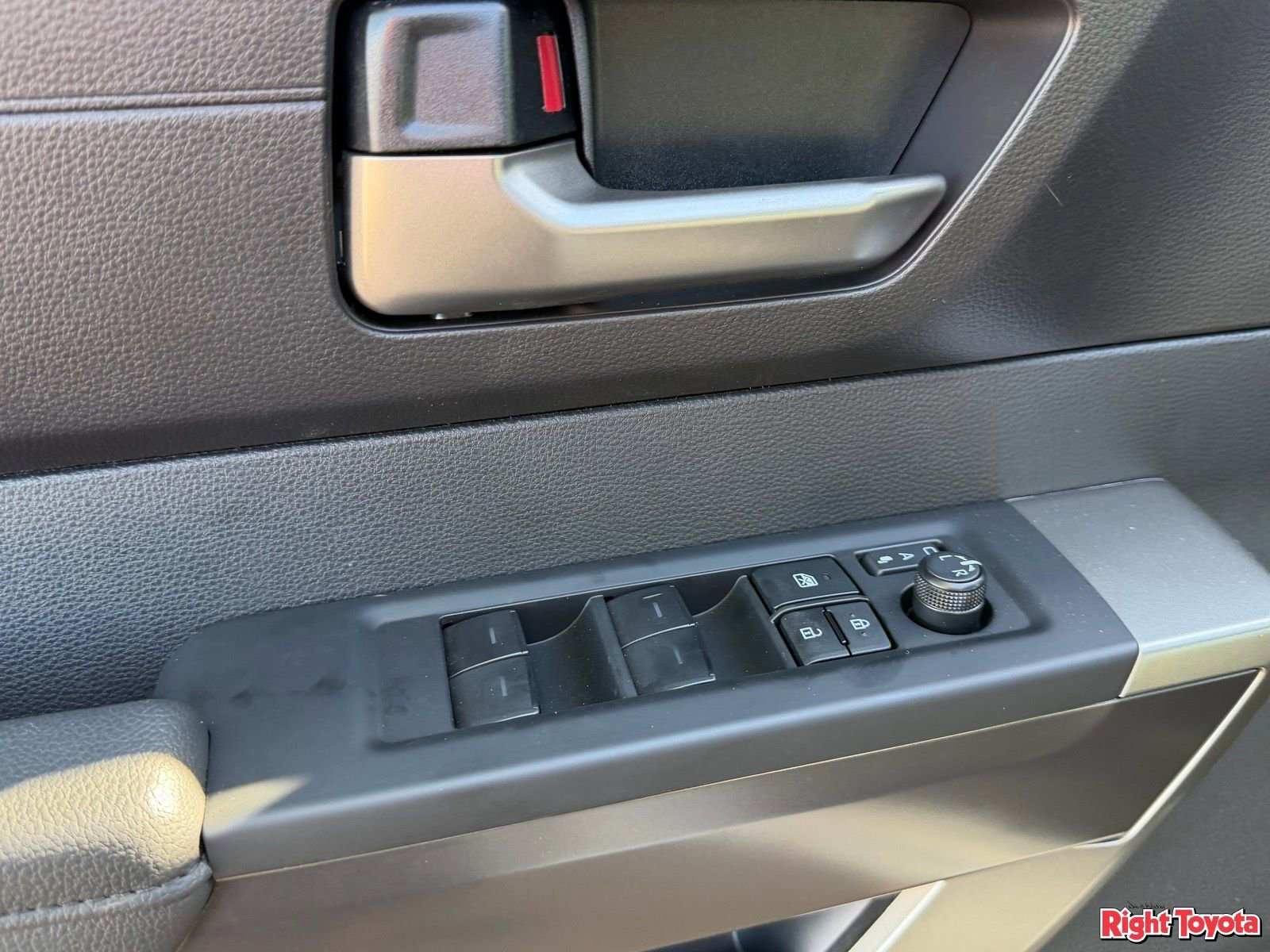 New 2026 Toyota Tundra SR5 AWD/4WD image 18