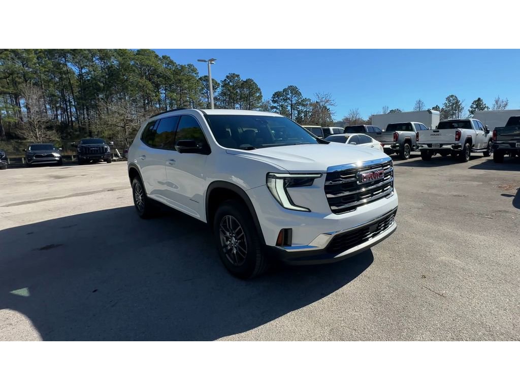 Used 2025 GMC Acadia Elevation image 2