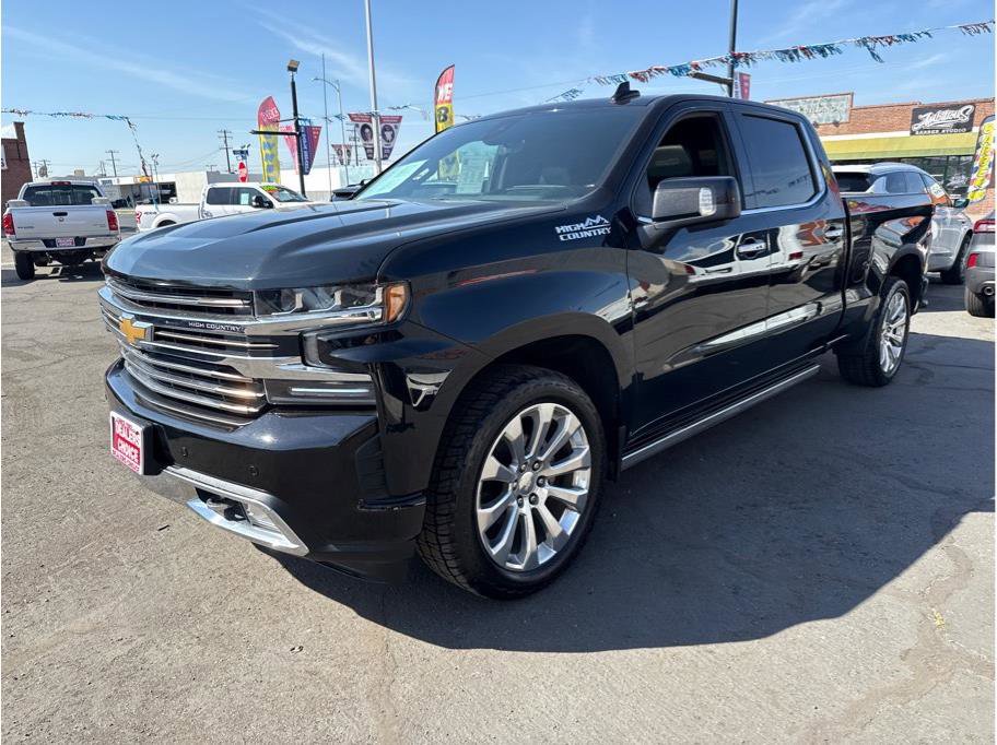 Used 2019 Chevrolet Silverado 1500 High Country w/ Technology Package AWD/4WD image 32