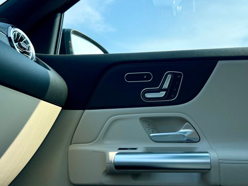 Certified 2023 Mercedes-Benz GLA 250 4MATIC image 27