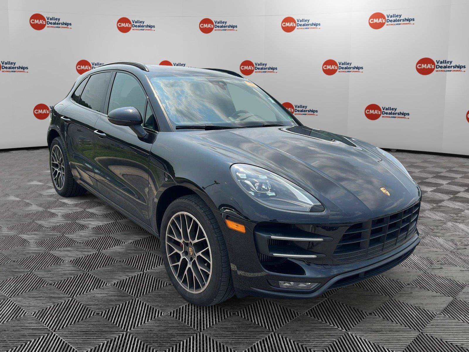 Used 2017 Porsche Macan Turbo AWD/4WD image 6