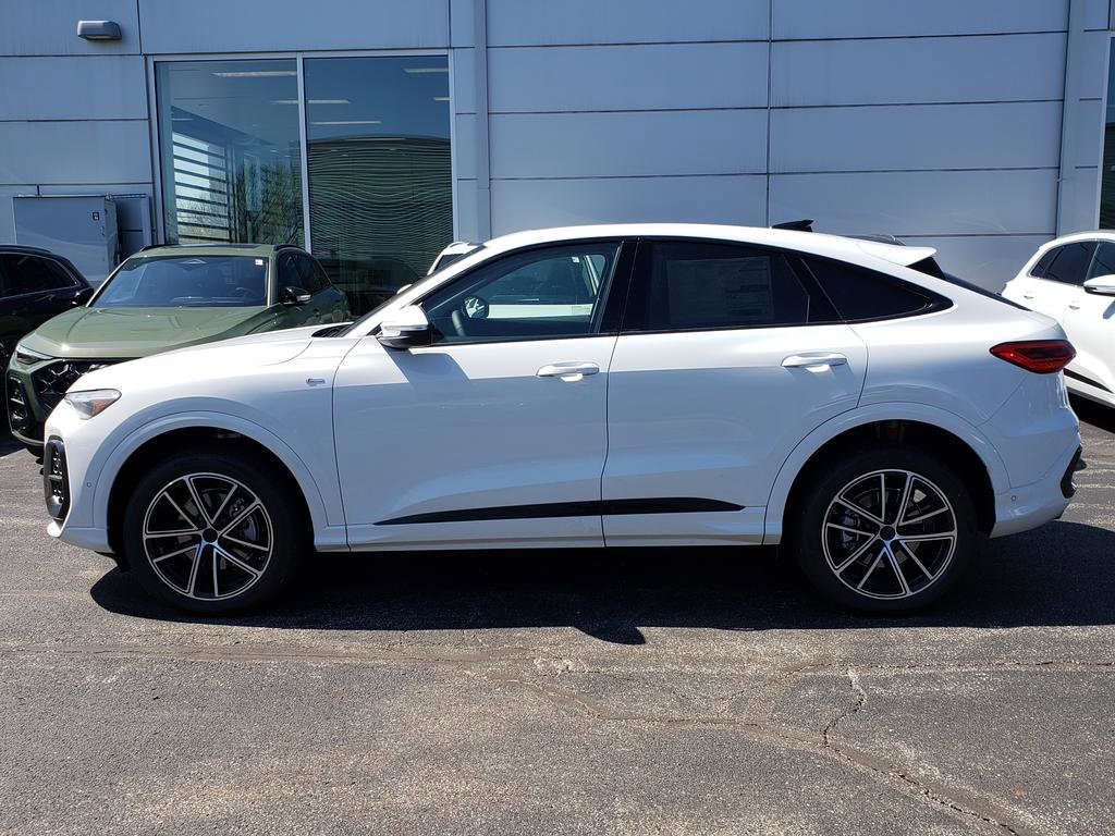 New 2026 Audi Q5 Premium Plus AWD/4WD image 2