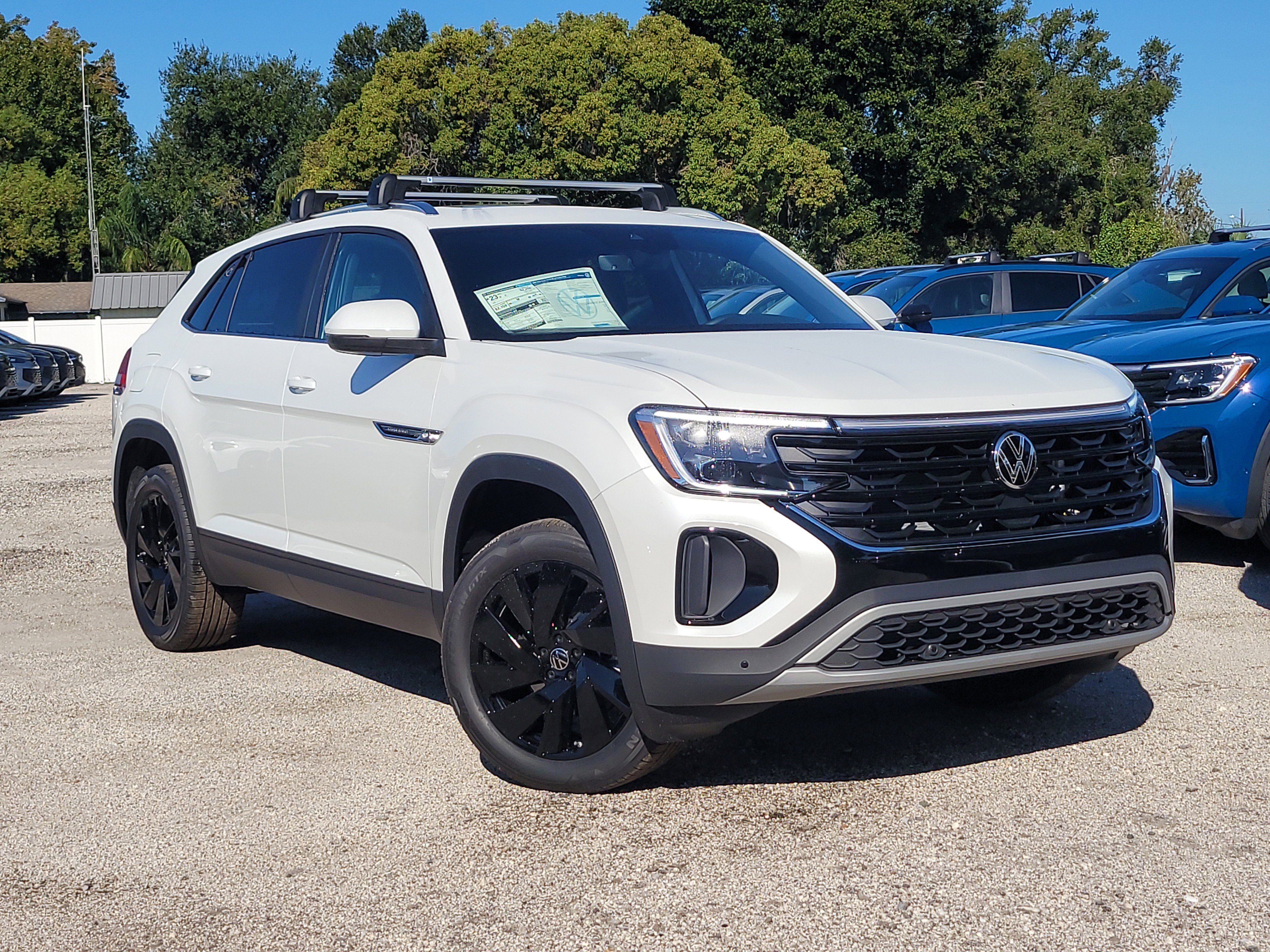 New 2026 Volkswagen Atlas Cross Sport SE image 2