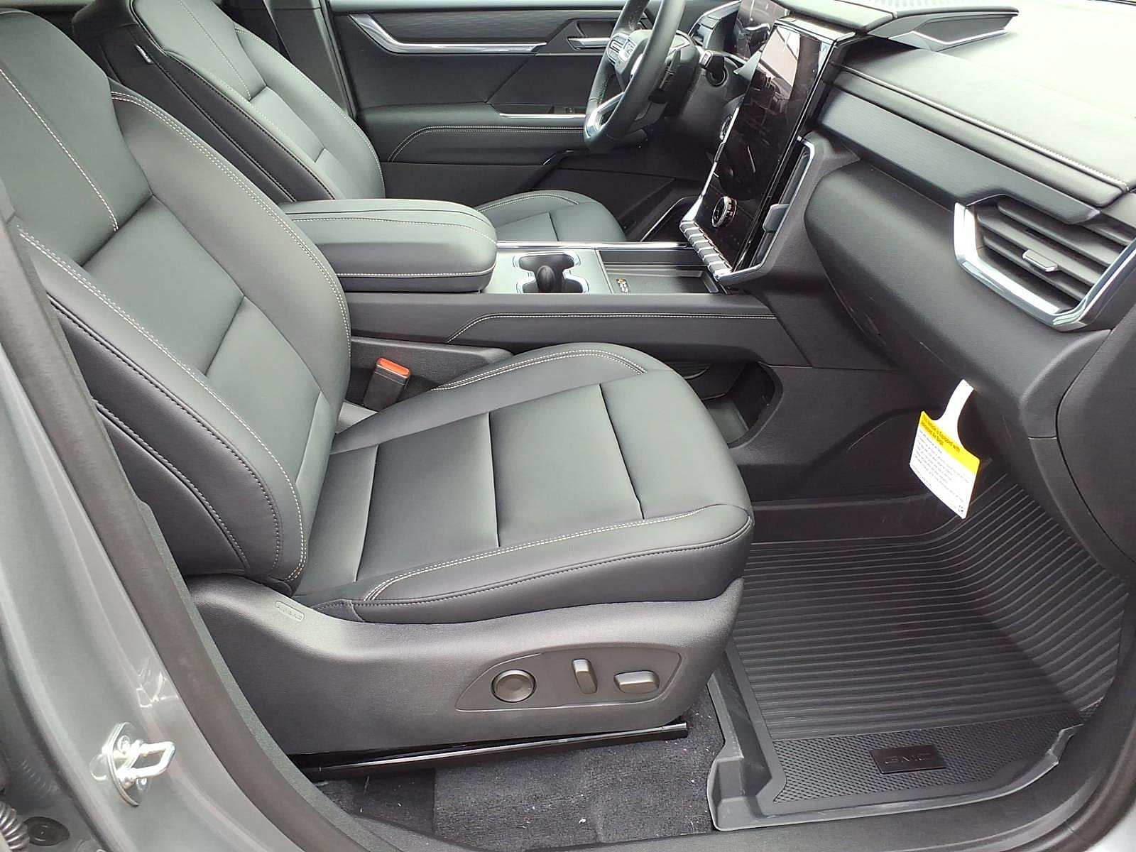 New 2027 GMC Acadia Elevation w/ Elevation Premium Package AWD/4WD image 8