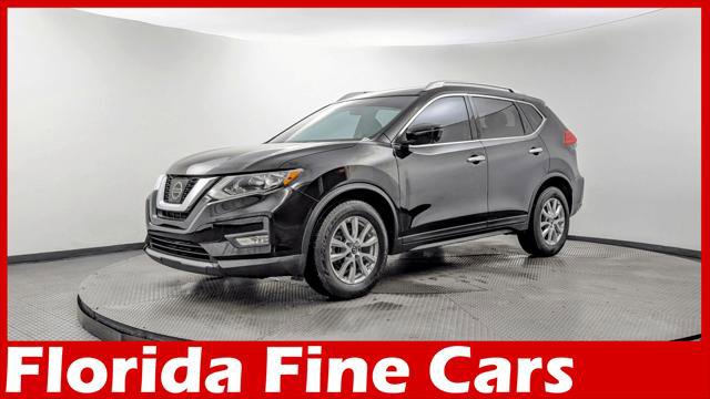 Used 2017 Nissan Rogue SV w/ SV Premium Package image 1