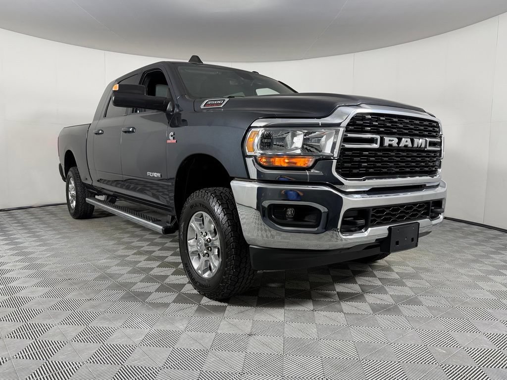 Used 2022 RAM 3500 Big Horn w/ Level 1 Equipment Group AWD/4WD image 3