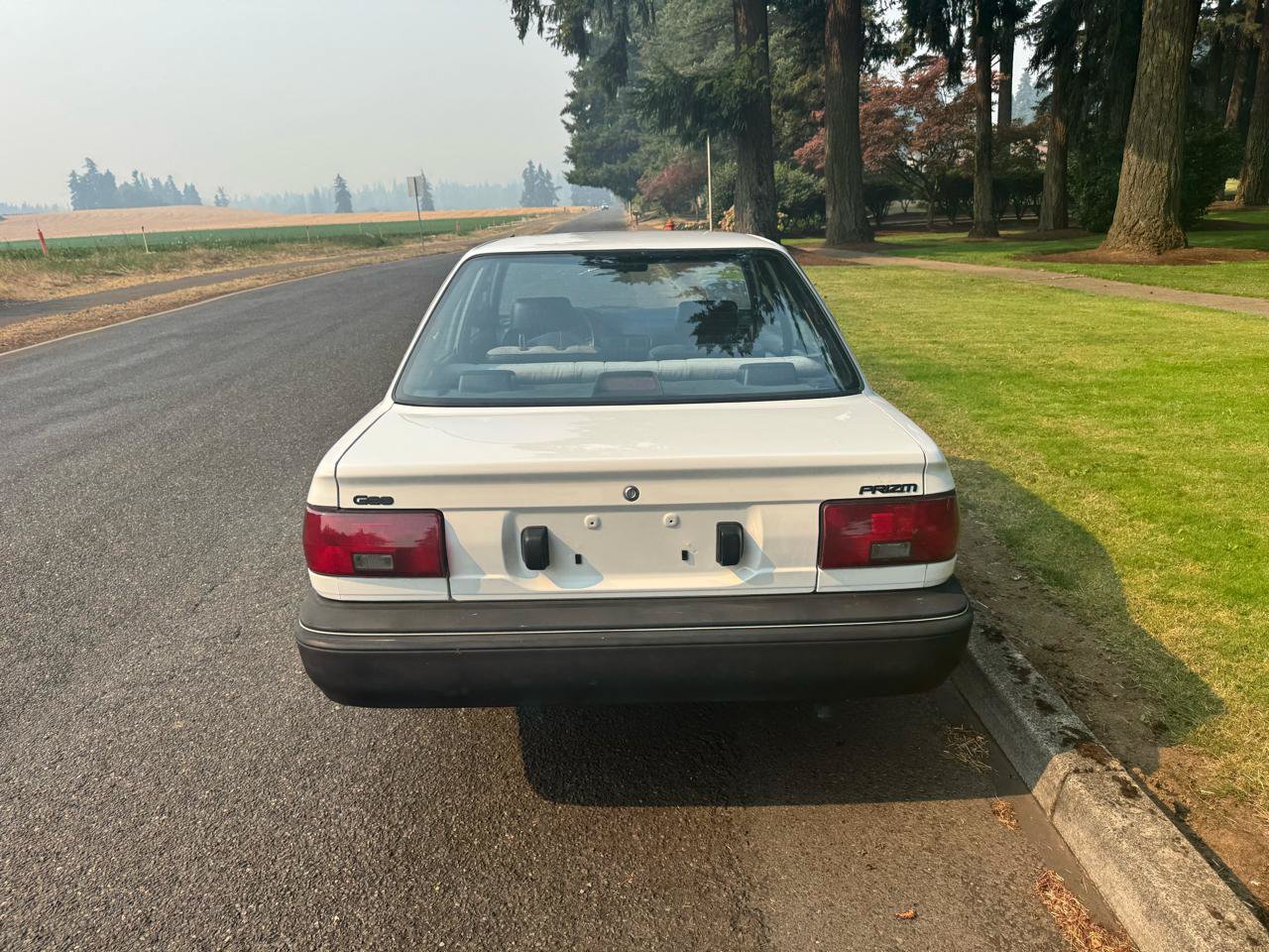 Used 1991 Geo Prizm LSi FWD image 4