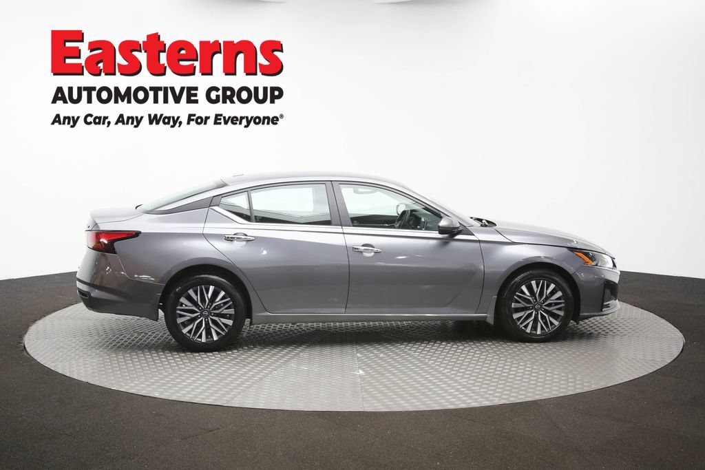 Used 2023 Nissan Altima 2.5 SV AWD/4WD image 46