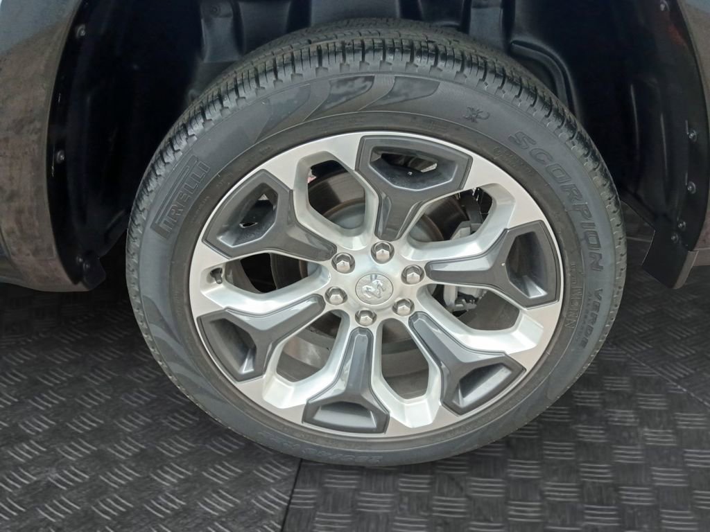 Used 2024 RAM 1500 Limited AWD/4WD image 23