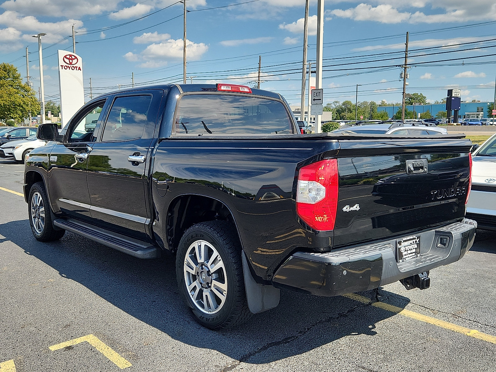 Used 2018 Toyota Tundra Platinum AWD/4WD image 5