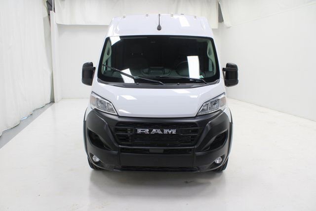 Used 2025 RAM ProMaster 2500 w/ Convenience Group image 24