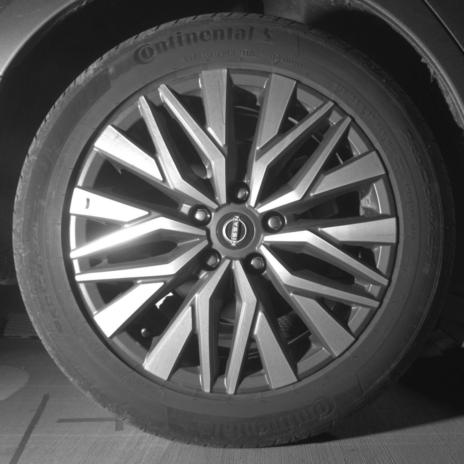 Used 2025 Nissan Altima 2.5 SV FWD image 18