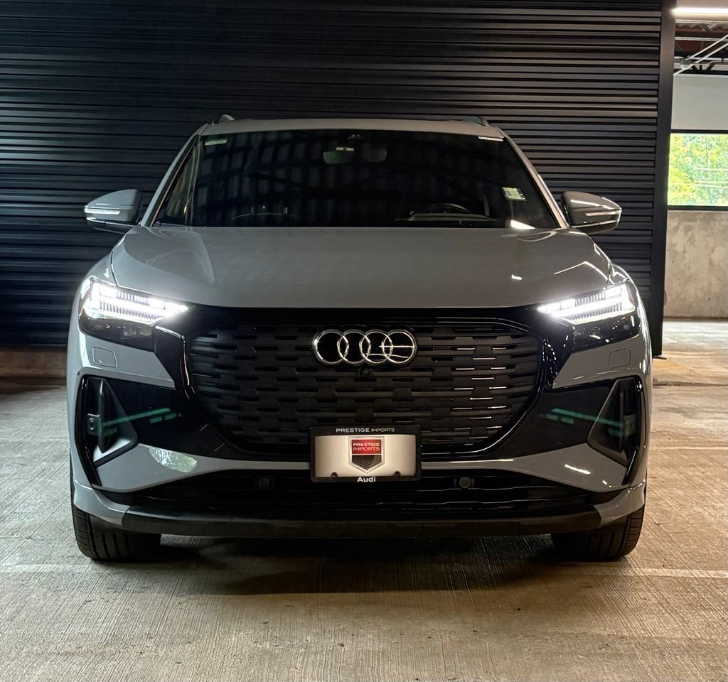 Used 2024 Audi Q4 e-tron Prestige w/ Black Optic Package AWD/4WD image 6