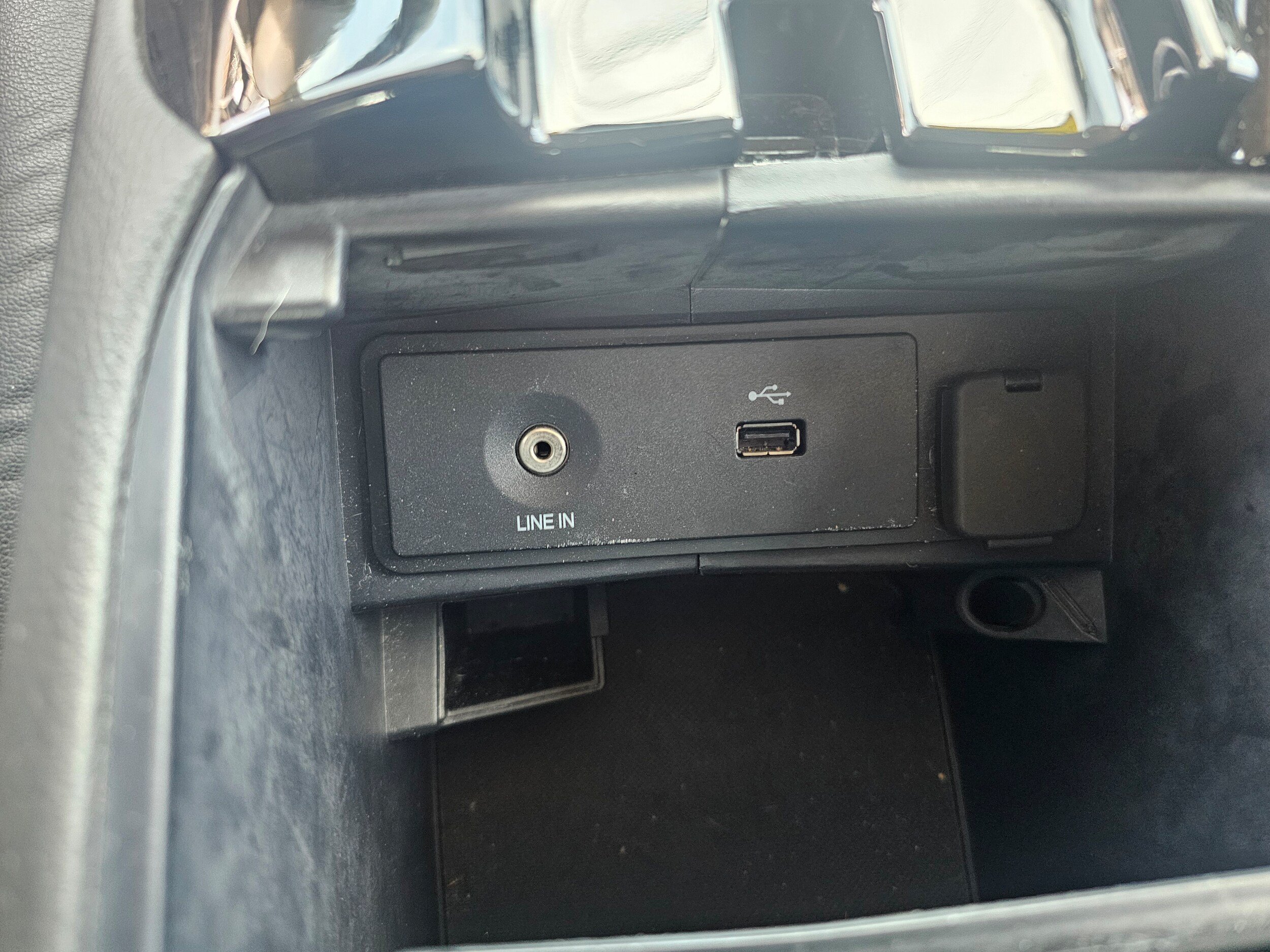 Used 2013 Ford Fusion SE FWD image 16