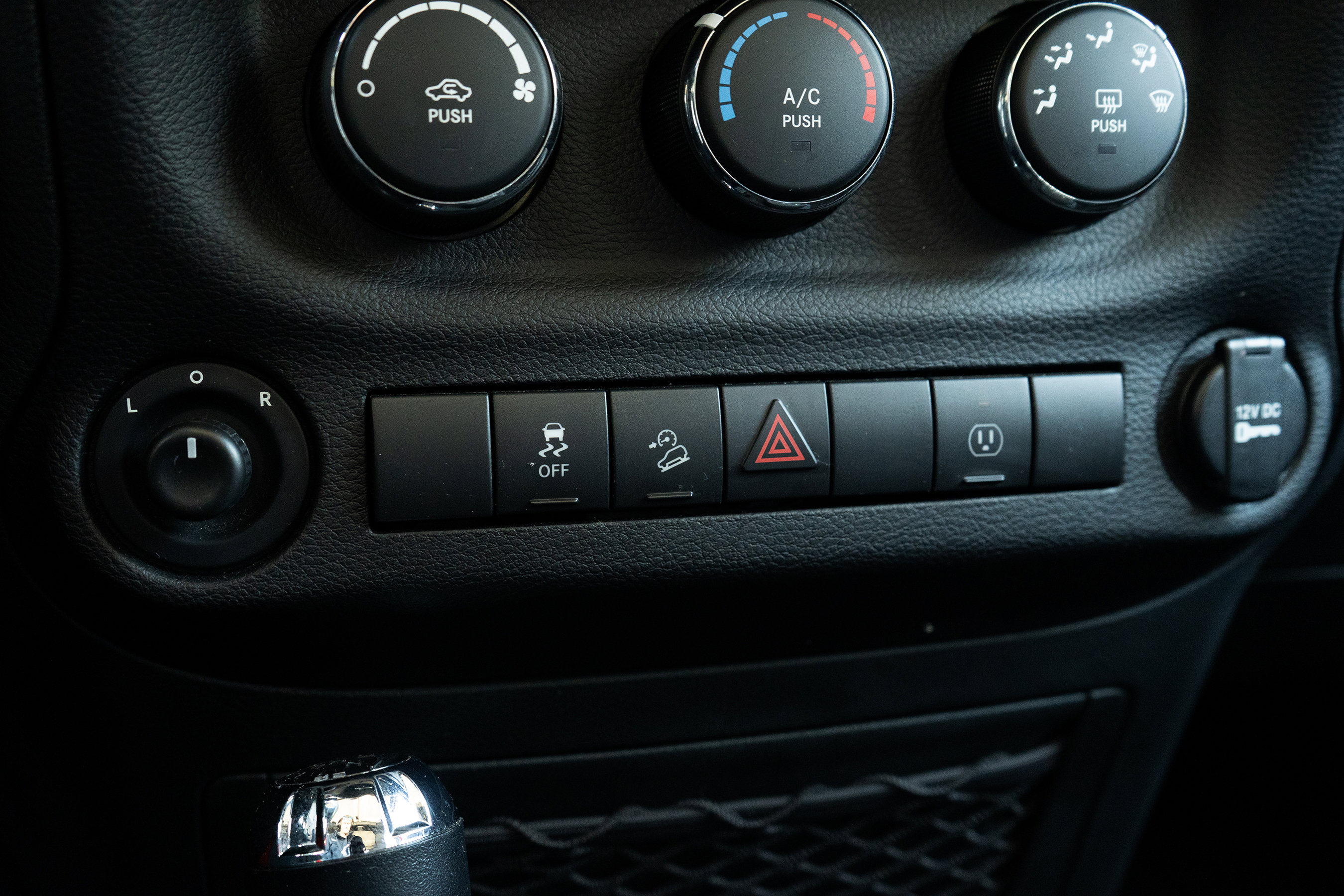 Used 2017 Jeep Wrangler Unlimited Sahara w/ Max Tow Package image 36