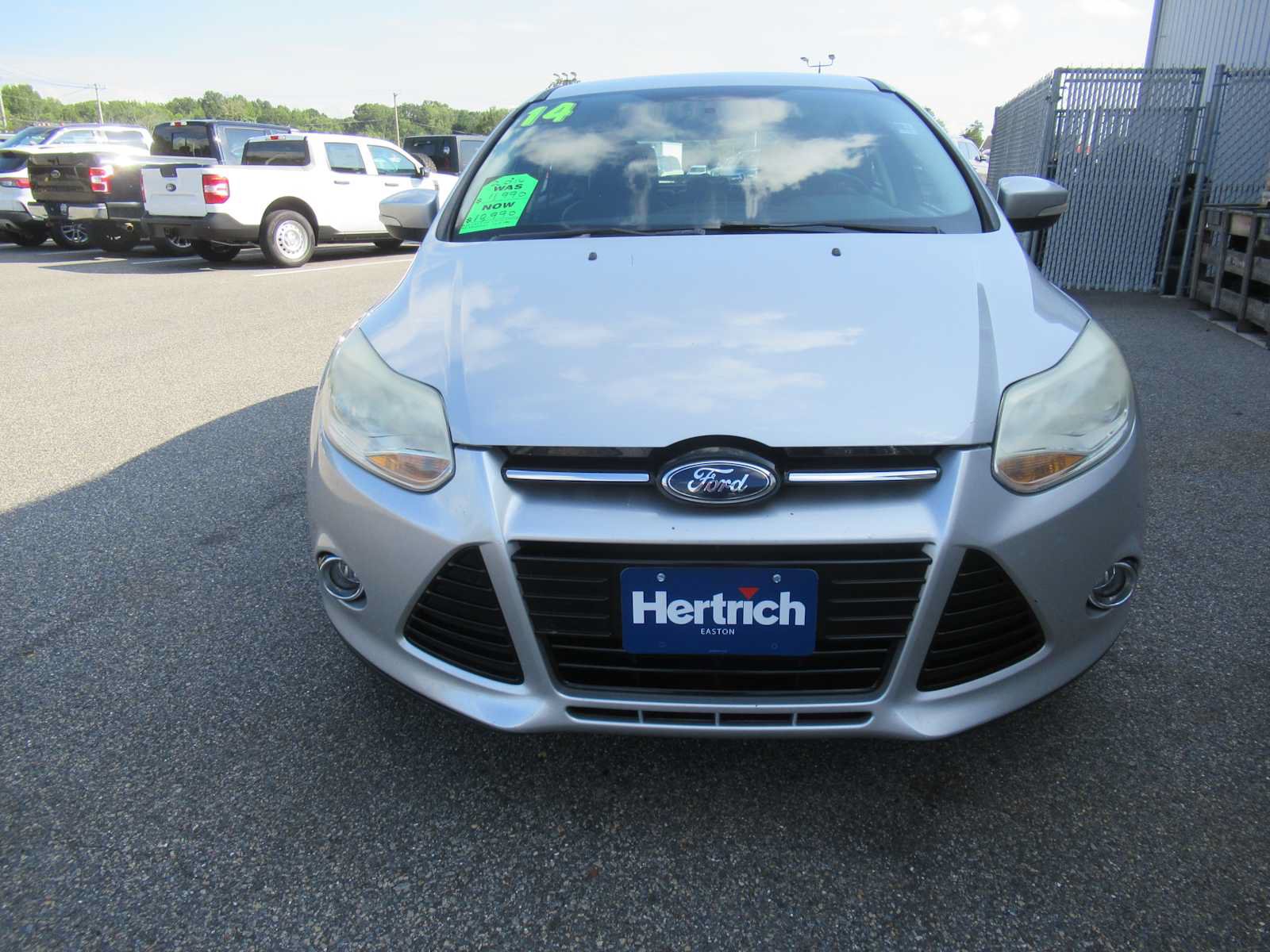 Used 2014 Ford Focus Titanium FWD image 2