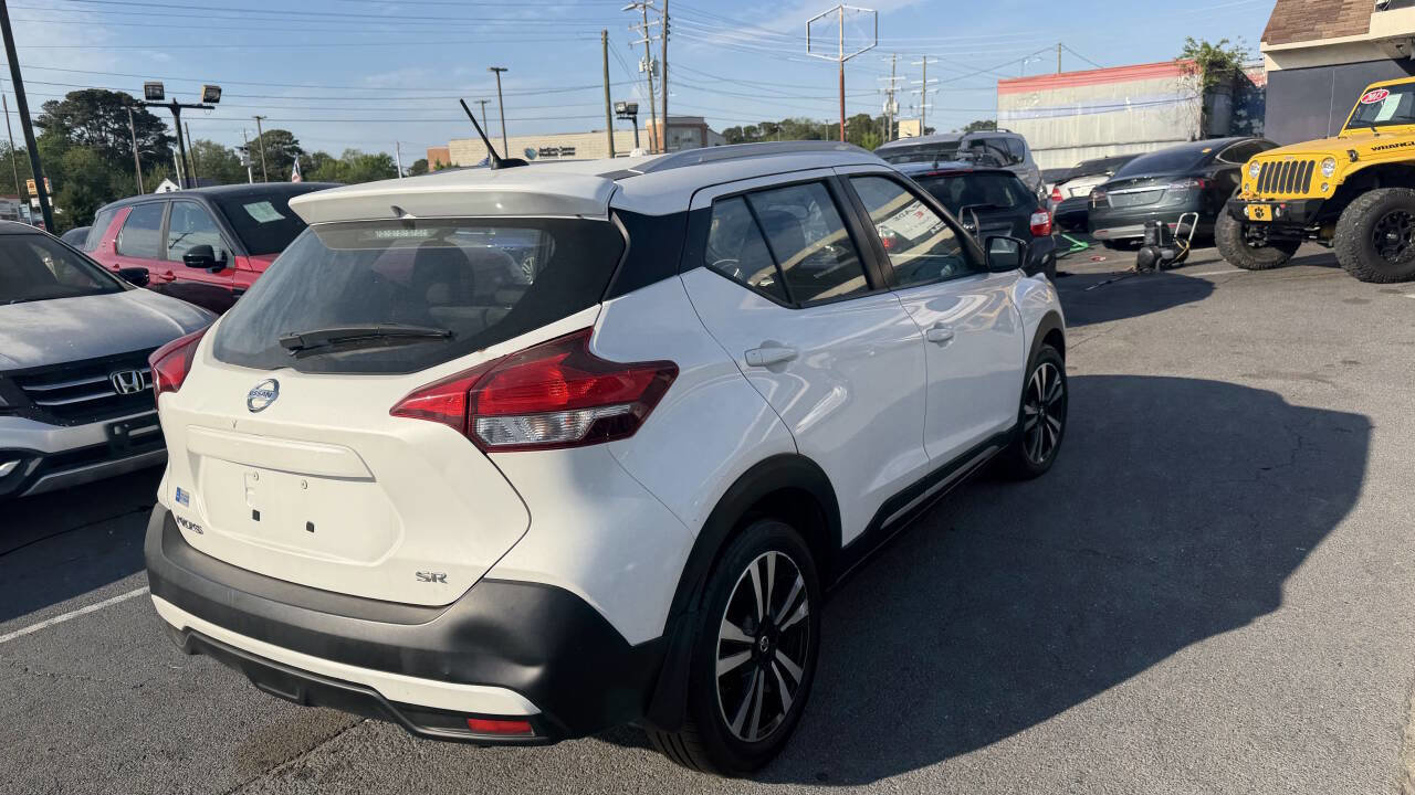 Used 2018 Nissan Kicks SR image 8