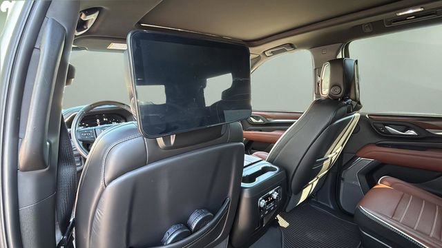 Used 2023 GMC Yukon Denali Ultimate AWD/4WD image 36