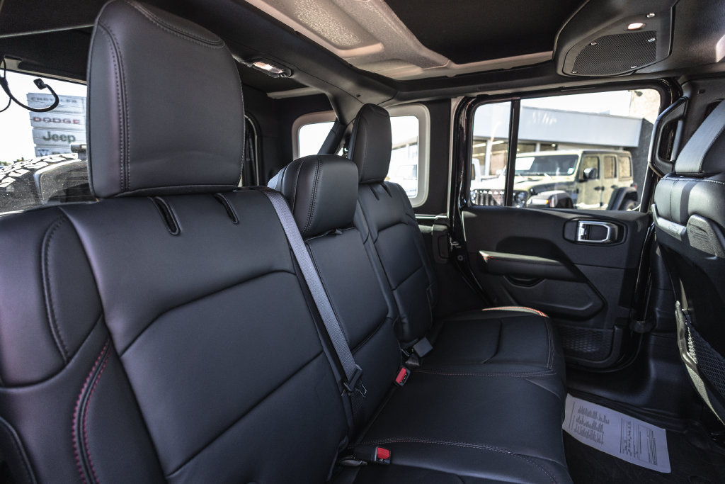 Used 2026 Jeep Wrangler Unlimited Rubicon 392 w/ Quick Order Package 27X Moab AWD/4WD image 26
