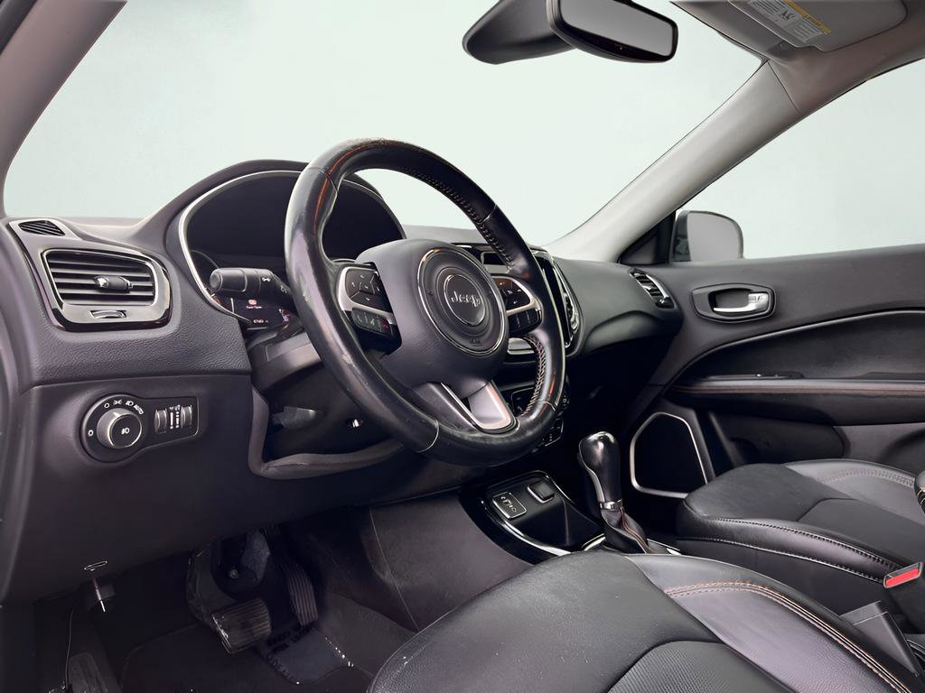 Used 2018 Jeep Compass Limited w/ Safe & Security Group FWD image 33