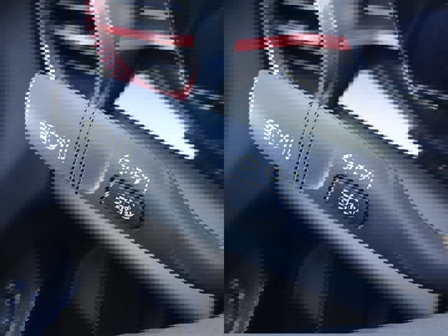 New 2026 Chevrolet Trax RS w/ Sunroof Package image 30