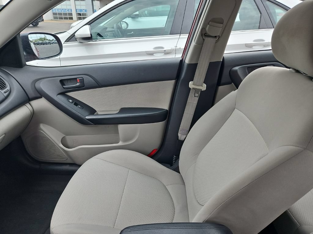 Used 2012 Kia Forte EX FWD image 20