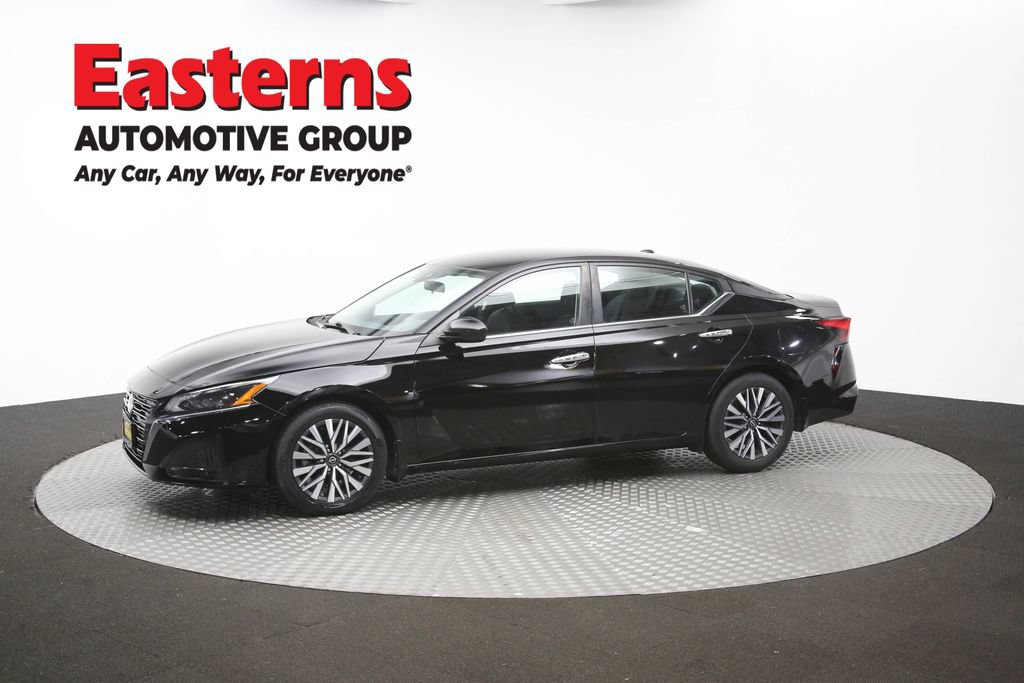 Used 2023 Nissan Altima 2.5 SV FWD image 57