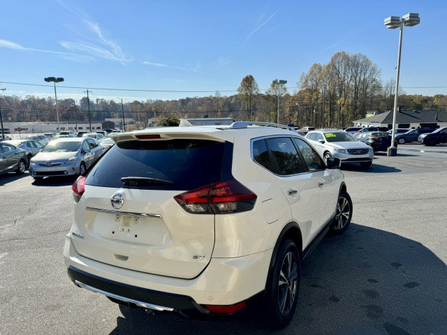 Used 2019 Nissan Rogue SV w/ Premium Package image 5
