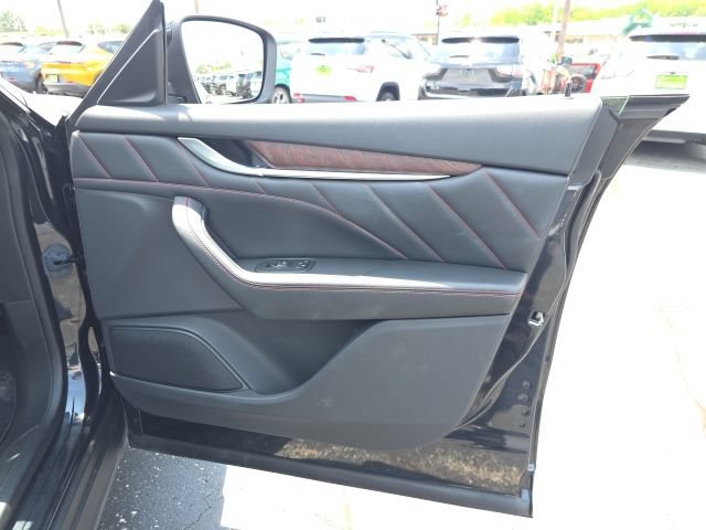 Used 2023 Maserati Levante Modena AWD/4WD image 37