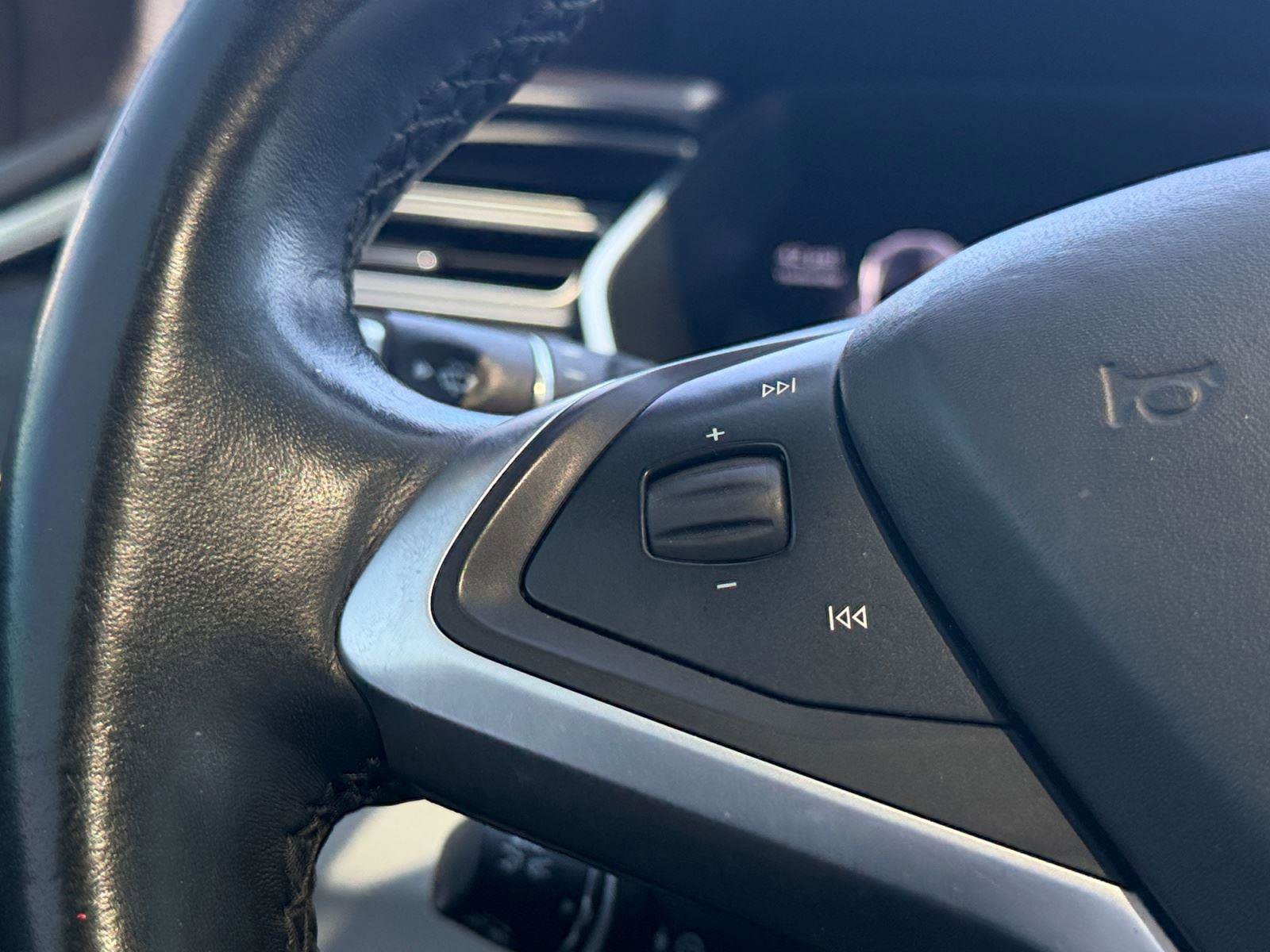 Used 2018 Tesla Model X 100D AWD/4WD image 23