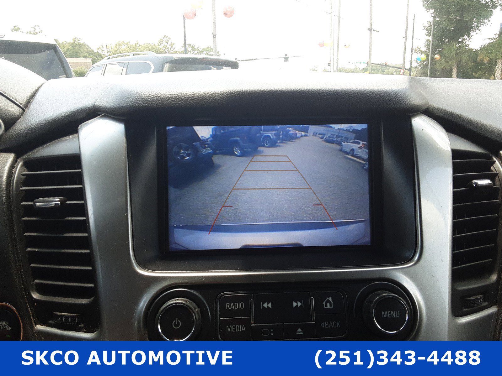 Used 2018 Chevrolet Suburban Premier RWD image 17