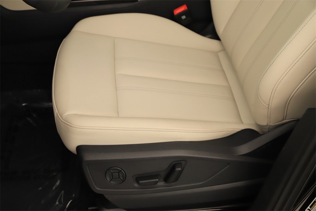 New 2025 Audi Q5 Premium Plus image 24