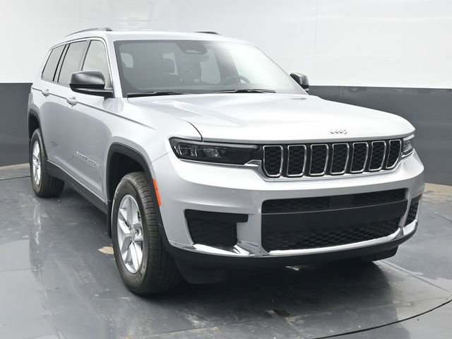 Used 2025 Jeep Grand Cherokee L Laredo w/ MOPAR Finishing Package AWD/4WD image 8