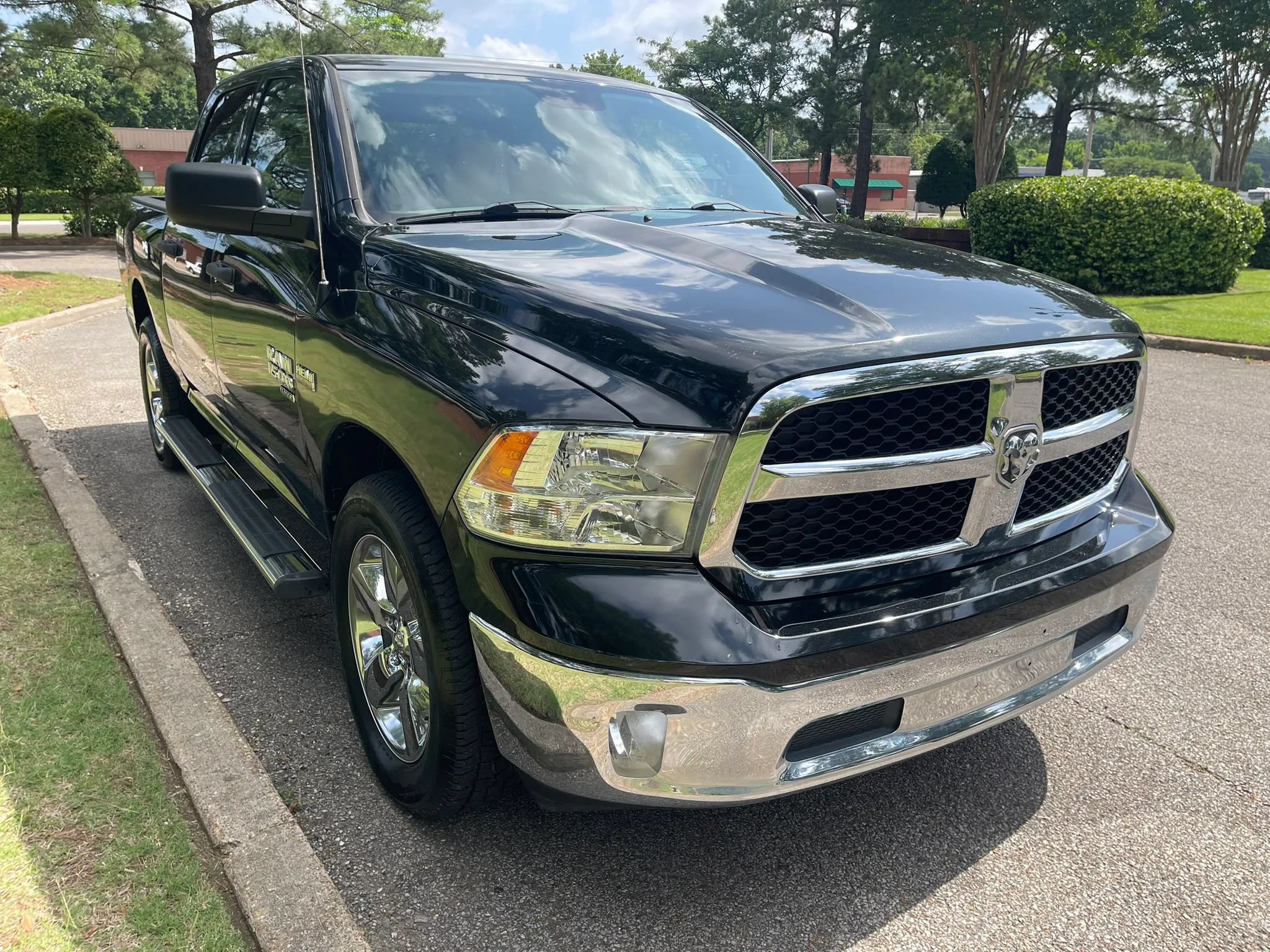 Used 2019 RAM 1500 Tradesman w/ Tradesman SXT Package AWD/4WD image 7