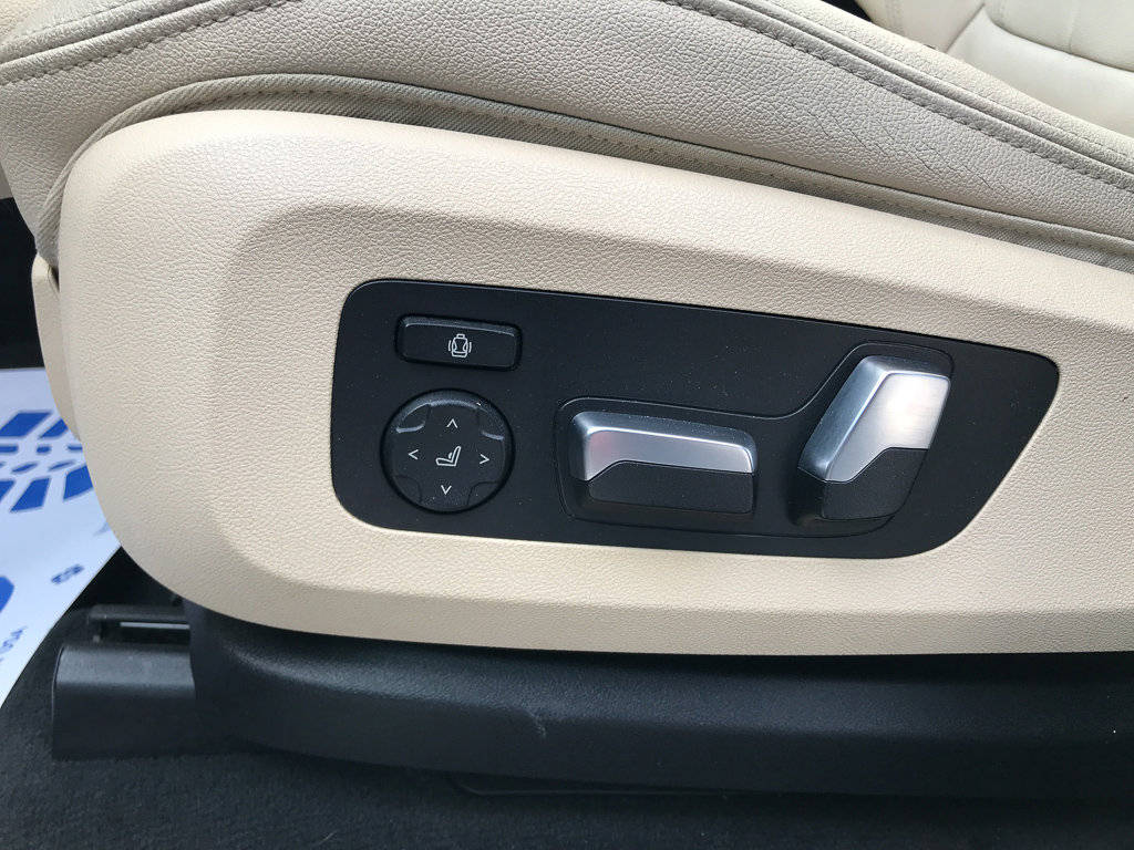 Used 2020 BMW X5 xDrive40i w/ Premium Package image 30