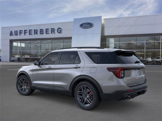 New 2025 Ford Explorer ST image 4