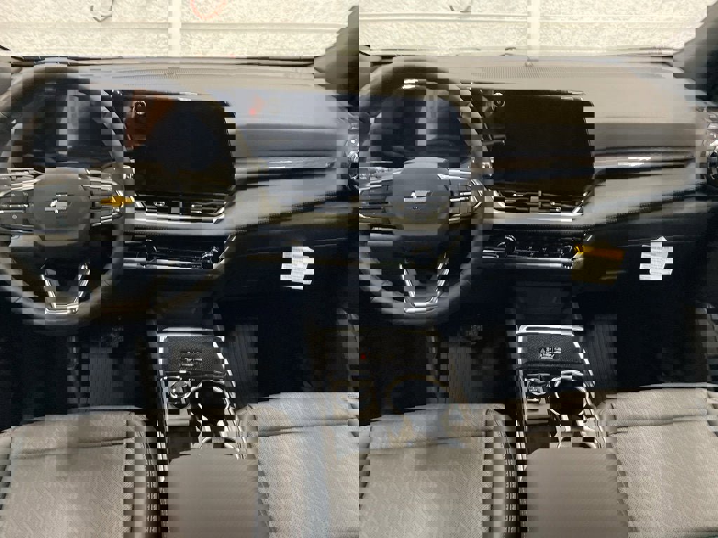 New 2026 Chevrolet Equinox LT w/ Convenience Package II image 10