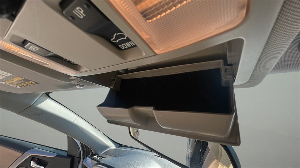 Used 2017 Toyota RAV4 XLE w/ Cargo Management Package image 29