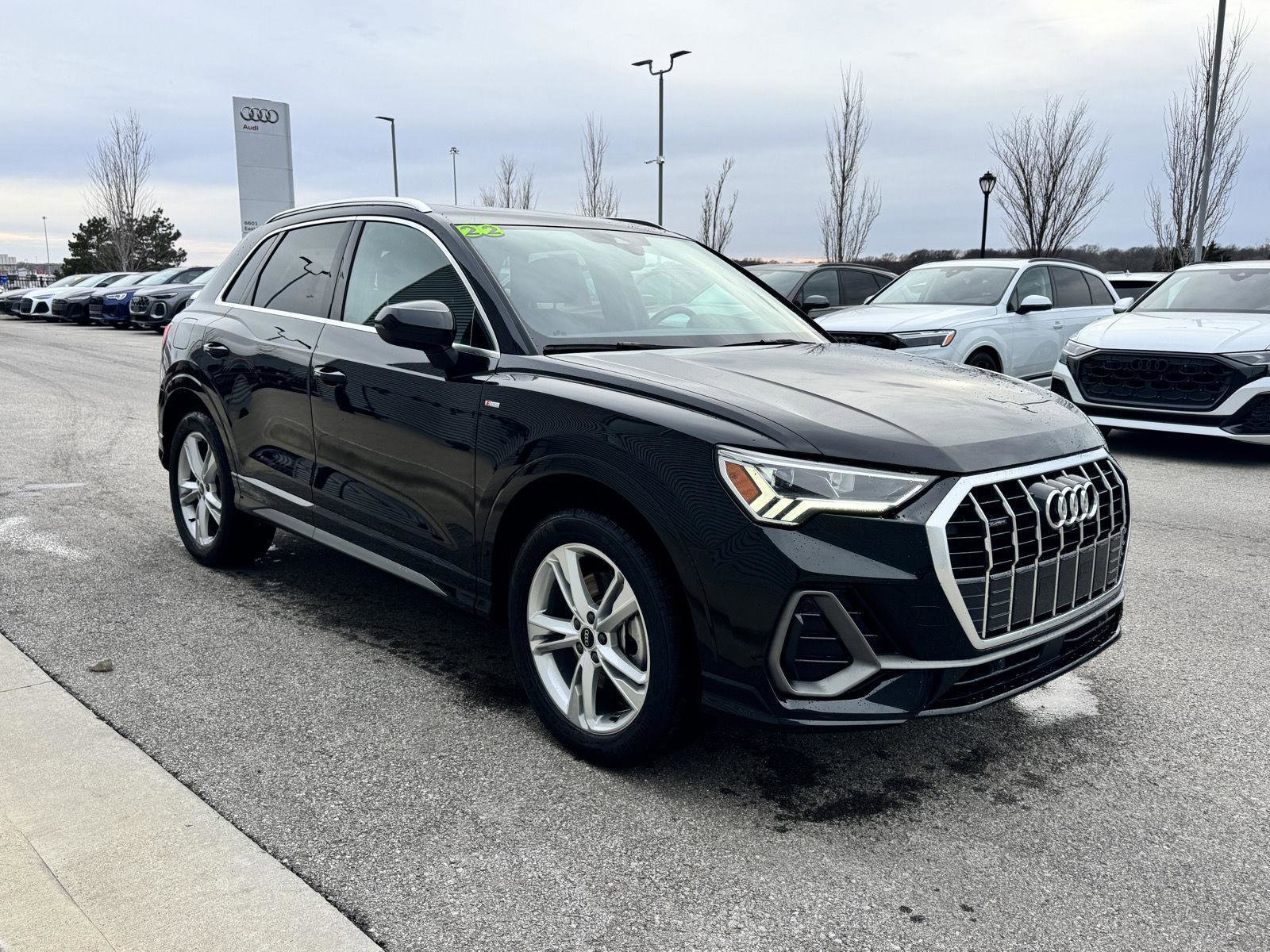 Used 2022 Audi Q3 2.0T Premium Plus image 3